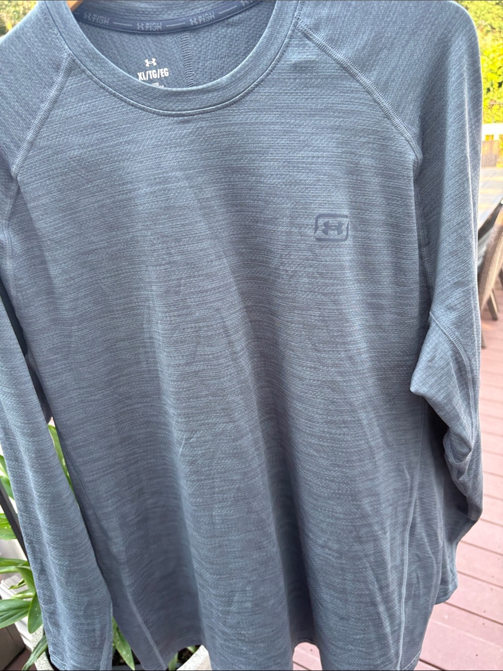 Under Armour Men’s Long-Sleeve Performance Shirt — FISH